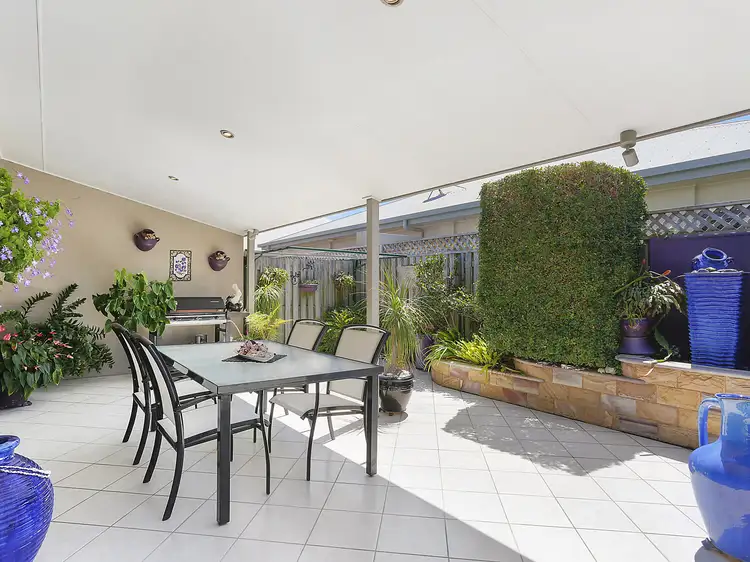 111/2 Grand Parade, Parrearra QLD 4575