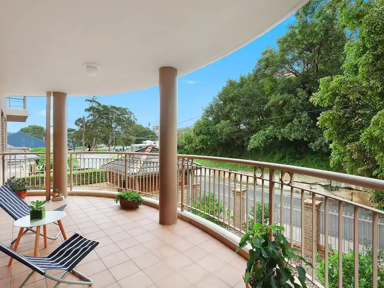 Third view of Homely apartment listing, 2/3 Shortland Street, Point Frederick NSW 2250