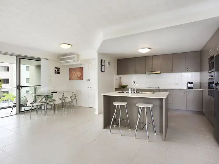 25/2329 Gold Coast Highway, Mermaid Beach QLD 4218