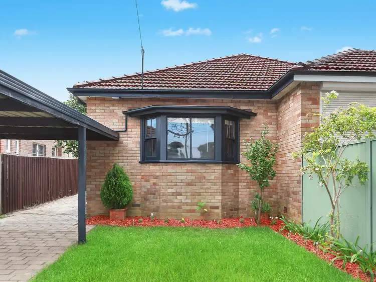 16 Edgbaston Road, Beverly Hills NSW 2209
