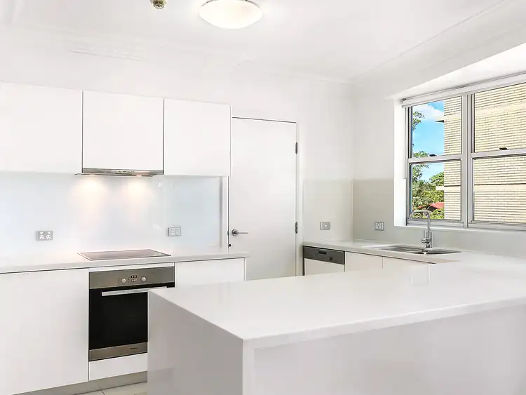 Third view of Homely apartment listing, 5/100 Macquarie Street, St Lucia QLD 4067