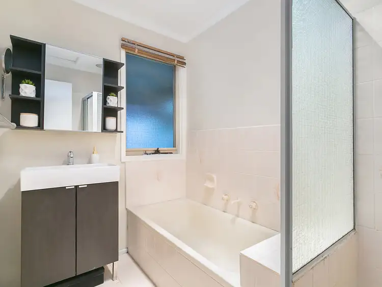 Fifth view of Homely villa listing, 17/1 Mcintosh Court, Aspendale Gardens VIC 3195