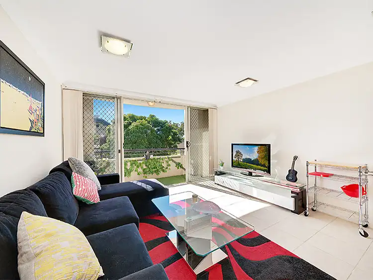 Main view of Homely studio listing, 10/19A Young Street, Neutral Bay NSW 2089