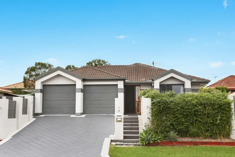 35 Manor Crescent, Wakerley QLD 4154