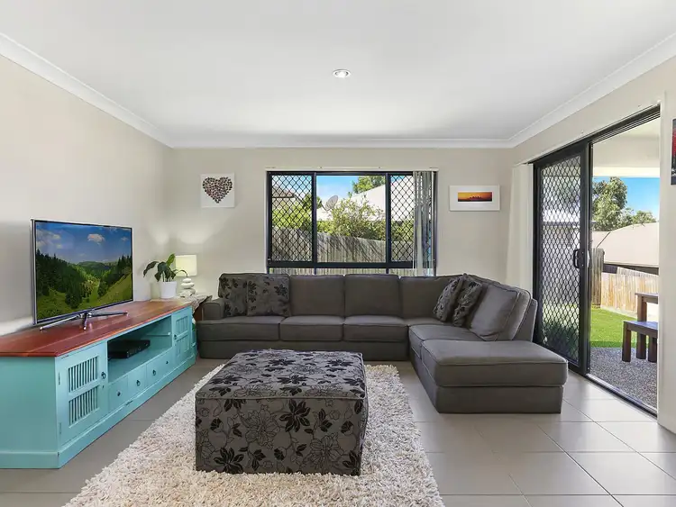 6 Violet Avenue, Springfield Lakes QLD 4300