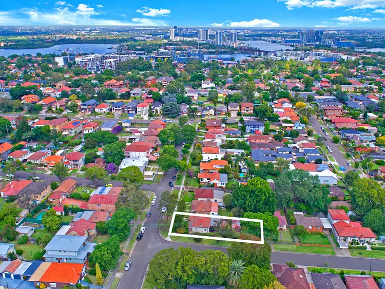 Fourth view of Homely house listing, 19 Addington Avenue, Ryde NSW 2112