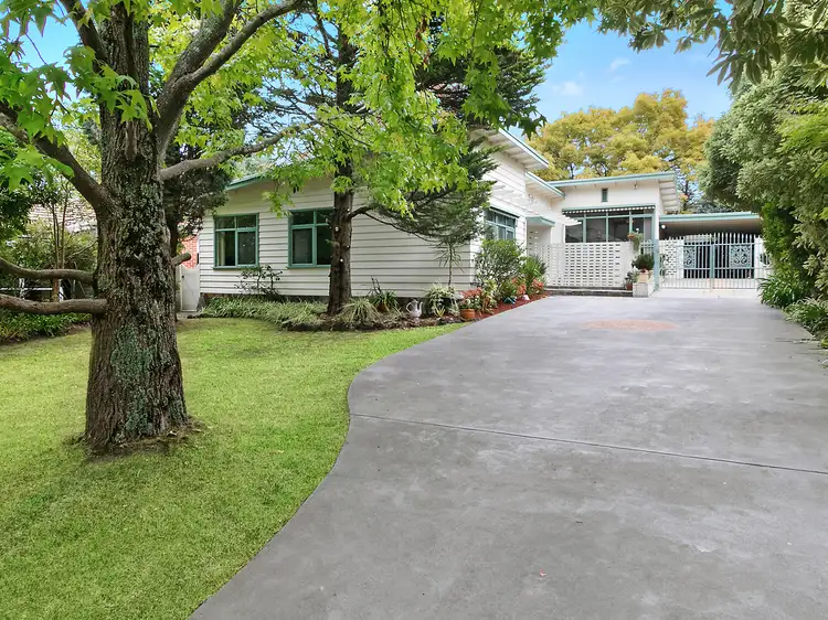2 Bennett Avenue, Heathmont VIC 3135