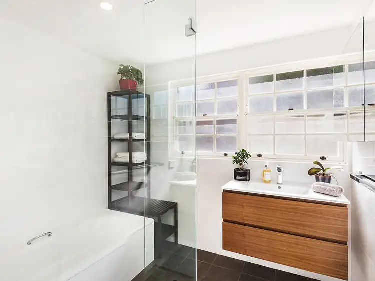 Third view of Homely apartment listing, 16/11 Selwyn Street, Wollstonecraft NSW 2065