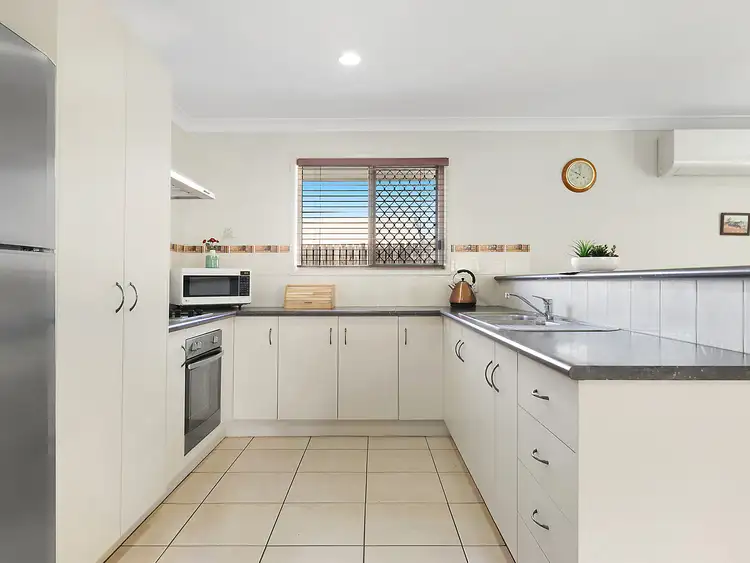 Second view of Homely house listing, 5 Turner Court, Parkhurst QLD 4702