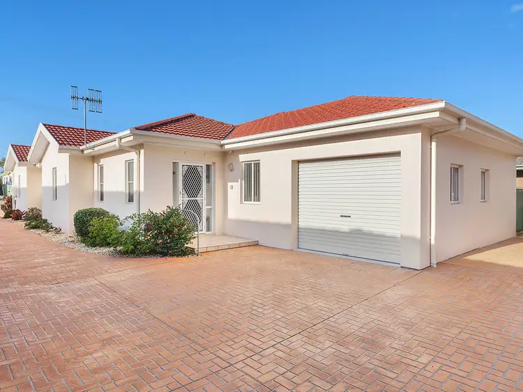 Main view of Homely villa listing, 1/3 Karooah Avenue, Blue Bay NSW 2261