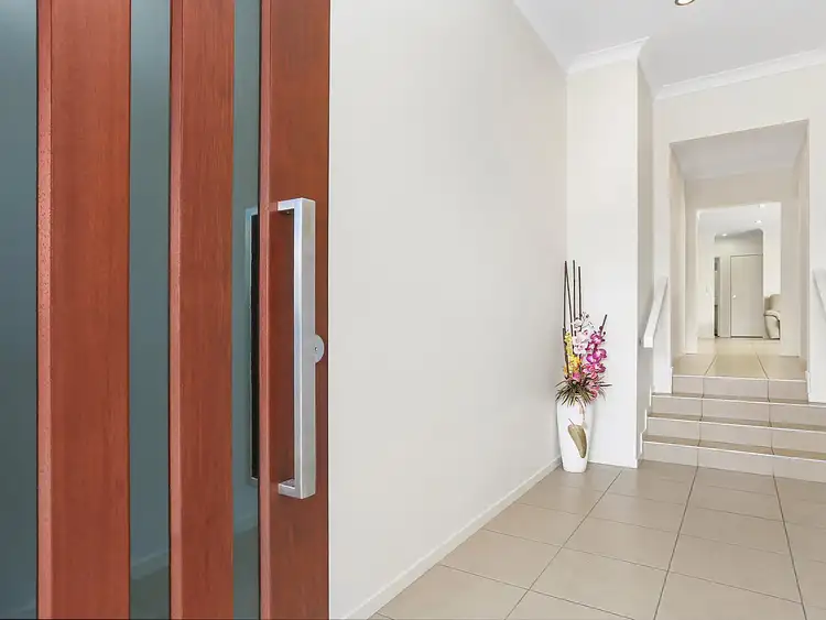 4 Romulus Circuit, Augustine Heights QLD 4300