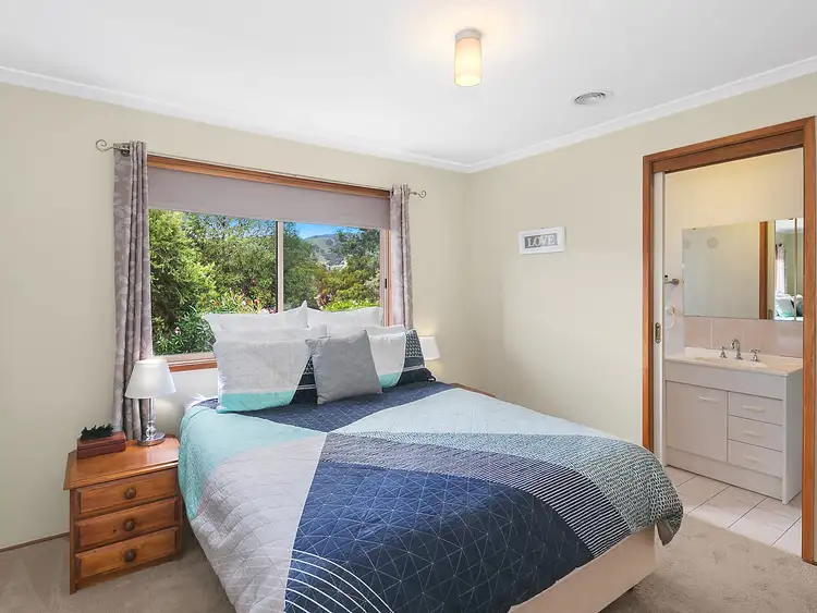 Fifth view of Homely house listing, 4 O'Hara Close, Gordon ACT 2906