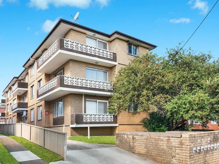 2/29 Alt Street, Ashfield NSW 2131