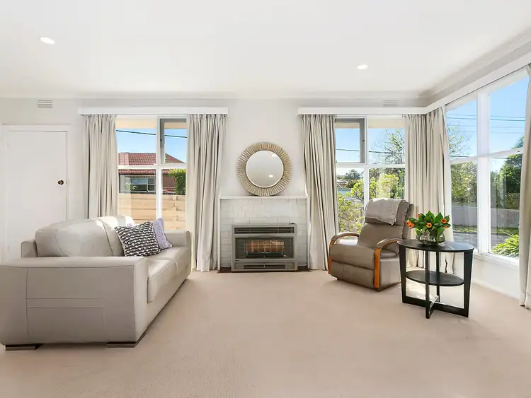 Third view of Homely house listing, 2/18 Leonie Avenue, Mount Waverley VIC 3149