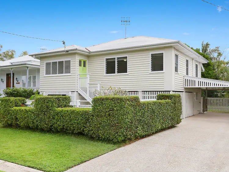 17 Cloudsley Street, Noosaville QLD 4566