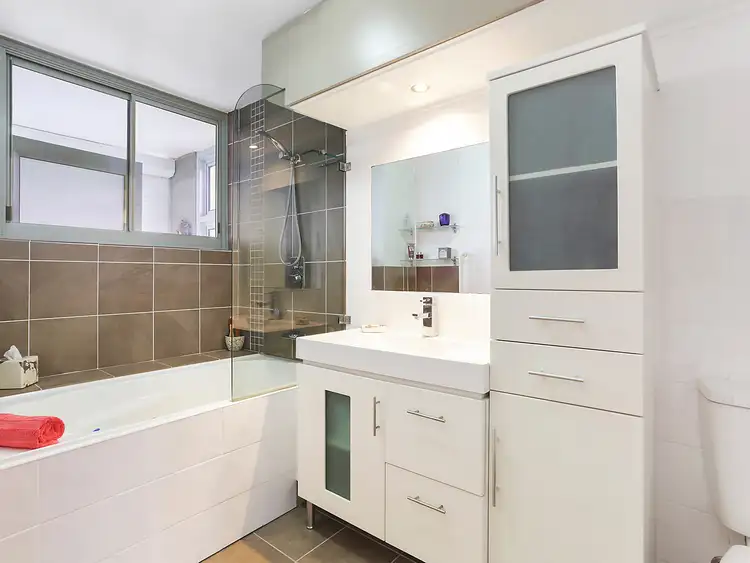 Fourth view of Homely apartment listing, 11G/172 Oxlade Drive, New Farm QLD 4005