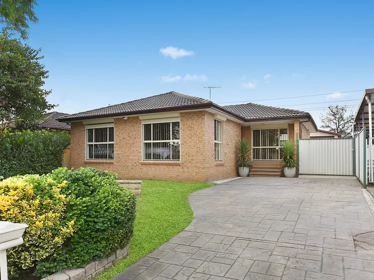 Main view of Homely house listing, 33 Bettong Crescent, Bossley Park NSW 2176