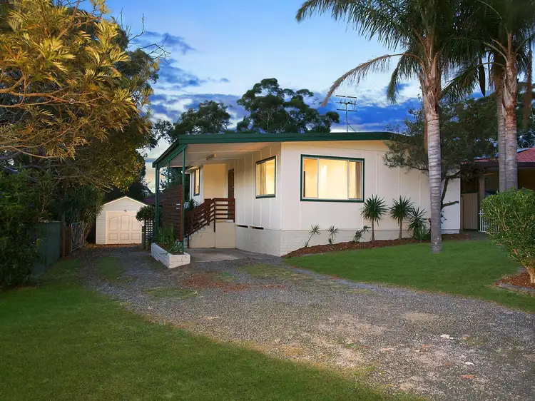 32 Keats Avenue, Bateau Bay NSW 2261