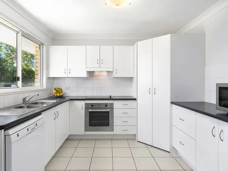 Second view of Homely house listing, 17 Kidd Street, Parkhurst QLD 4702