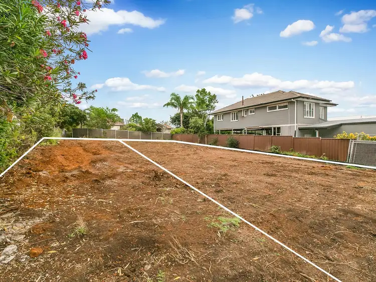 13 Toohey Road, Tarragindi QLD 4121