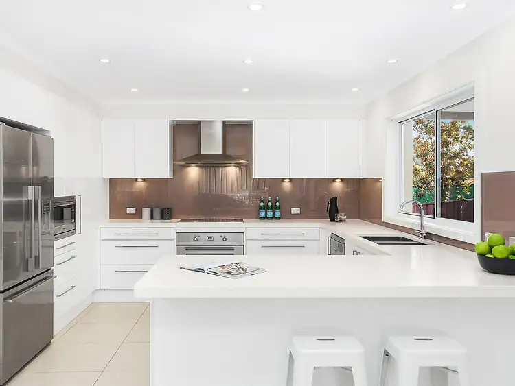 13 Willaroo Avenue, Woronora Heights NSW 2233