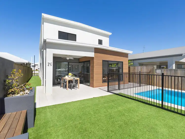 Second view of Homely house listing, 8 Agnes Place, Bli Bli QLD 4560