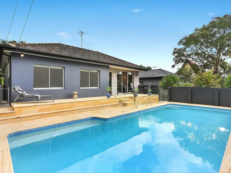 27 Penrith Avenue, Wheeler Heights NSW 2097
