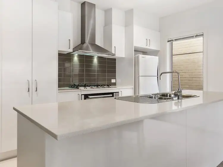 Second view of Homely house listing, 3 Silvergrass Court, Croydon VIC 3136