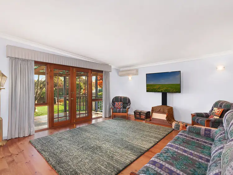 Second view of Homely house listing, 4 Phillip Avenue, Downer ACT 2602