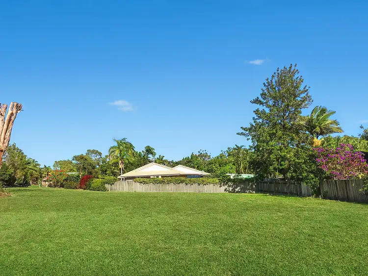4 Muirfield Crescent, Tewantin QLD 4565