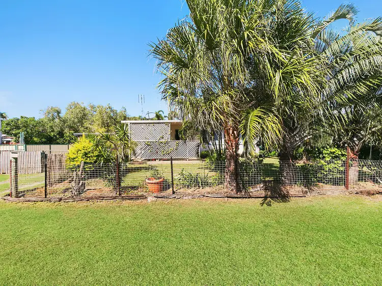 12 Percy Ford Street, Cooee Bay QLD 4703