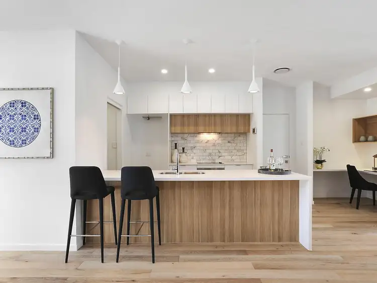 Main view of Homely townhouse listing, 10 Mearns Street, Fairfield QLD 4103