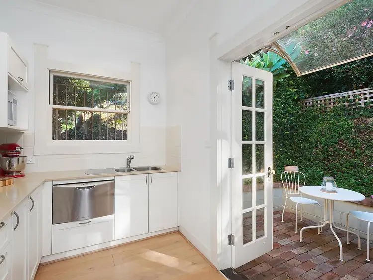 Third view of Homely apartment listing, 8/10 Harnett Avenue, Mosman NSW 2088