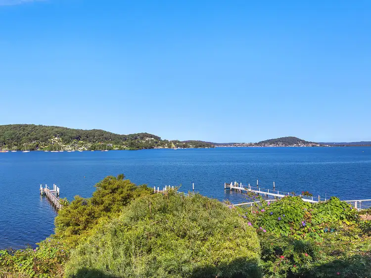 47 Caroline Street, East Gosford NSW 2250