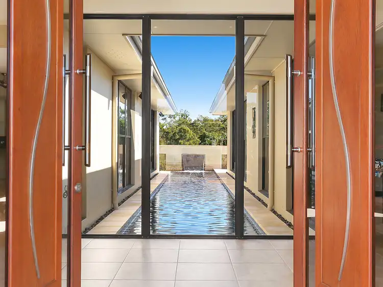 5A Hilton Drive, Camira QLD 4300