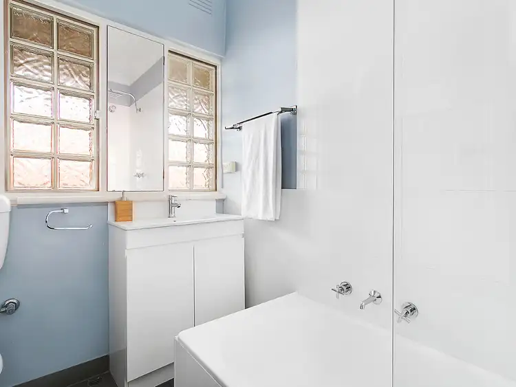 Fourth view of Homely apartment listing, 4/58a Westbury Street, St Kilda East VIC 3183