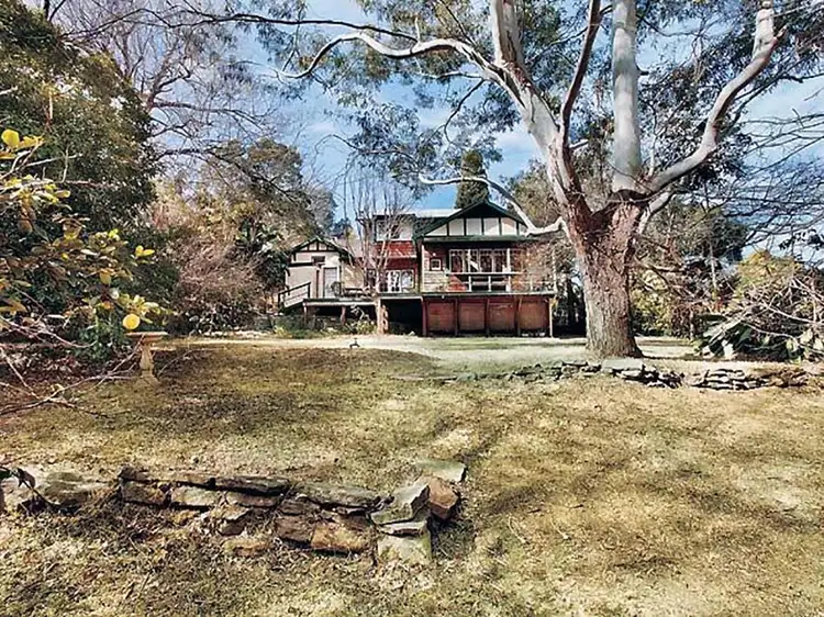 2 Sutherland Avenue, Wahroonga NSW 2076