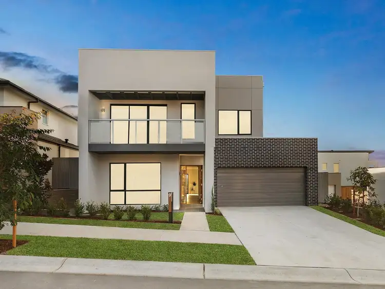 9 Hennessy Avenue, Moorebank NSW 2170