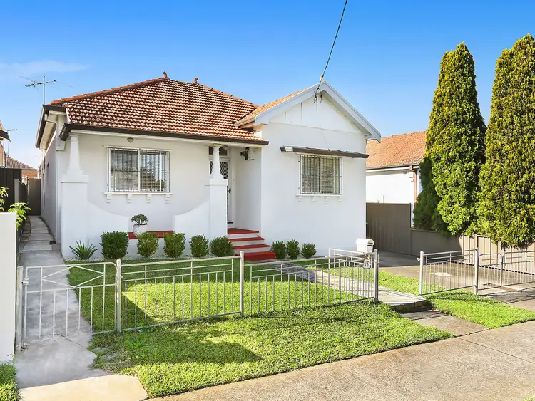 16 Belemba Avenue, Roselands NSW 2196