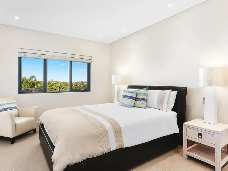 Fourth view of Homely unit listing, 2/75 Queenscliff Road, Queenscliff NSW 2096