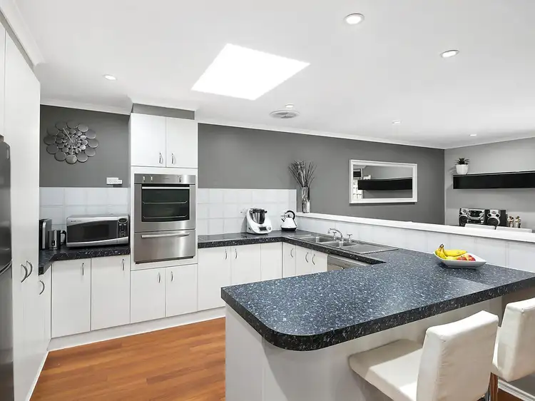 Second view of Homely house listing, 5 Burhop Close, Theodore ACT 2905