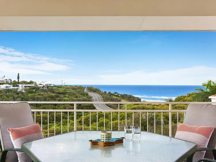 Second view of Homely house listing, 4 Caribbean Court, Castaways Beach QLD 4567
