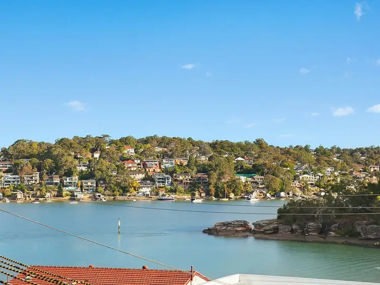 98 Queens Road, Connells Point NSW 2221