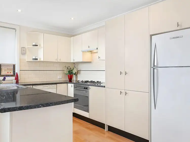 Fifth view of Homely house listing, 2/25 McIntosh Road, Dee Why NSW 2099