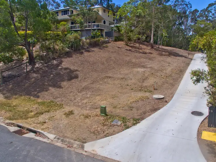 15a Tamarix Street, Chapel Hill QLD 4069
