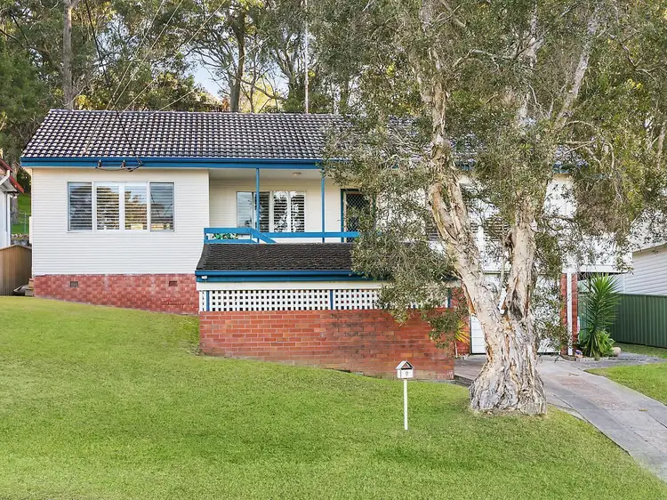 9 Lindsay Avenue, Valentine NSW 2280