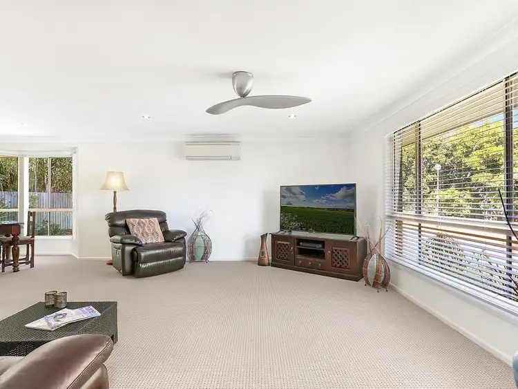 Fifth view of Homely house listing, 4 Moonbeam Crescent, Castaways Beach QLD 4567