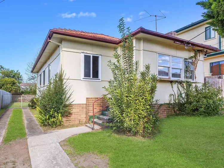 8 Macartney Street, Ermington NSW 2115