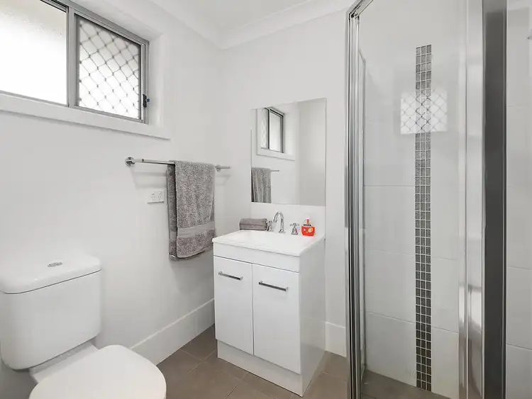 Seventh view of Homely semi-detached listing, 18 Rifle Range Road, Mudgee NSW 2850