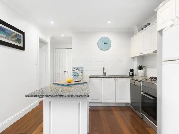 Third view of Homely apartment listing, 6/174 Brook Street, Coogee NSW 2034